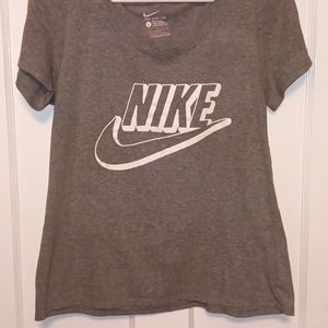Nike tee